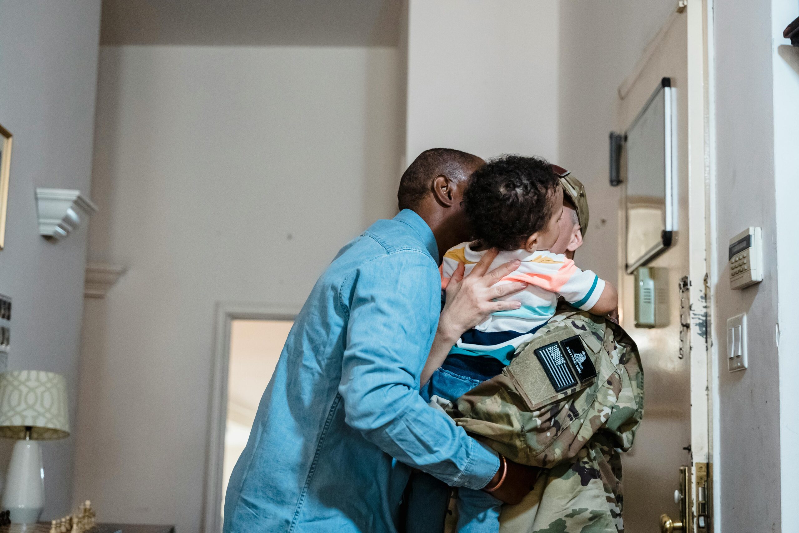 Cánh cửa diệu kỳ: Khám phá thế giới cùng Sách cảm giác