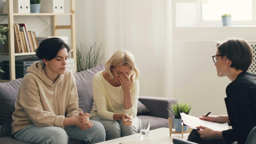 Khi con trẻ không muốn chia sẻ đồ chơi, đó là cơ hội tuyệt vời để mẹ giúp con học cách giao tiếp và thể hiện cảm xúc một cách lịch sự.