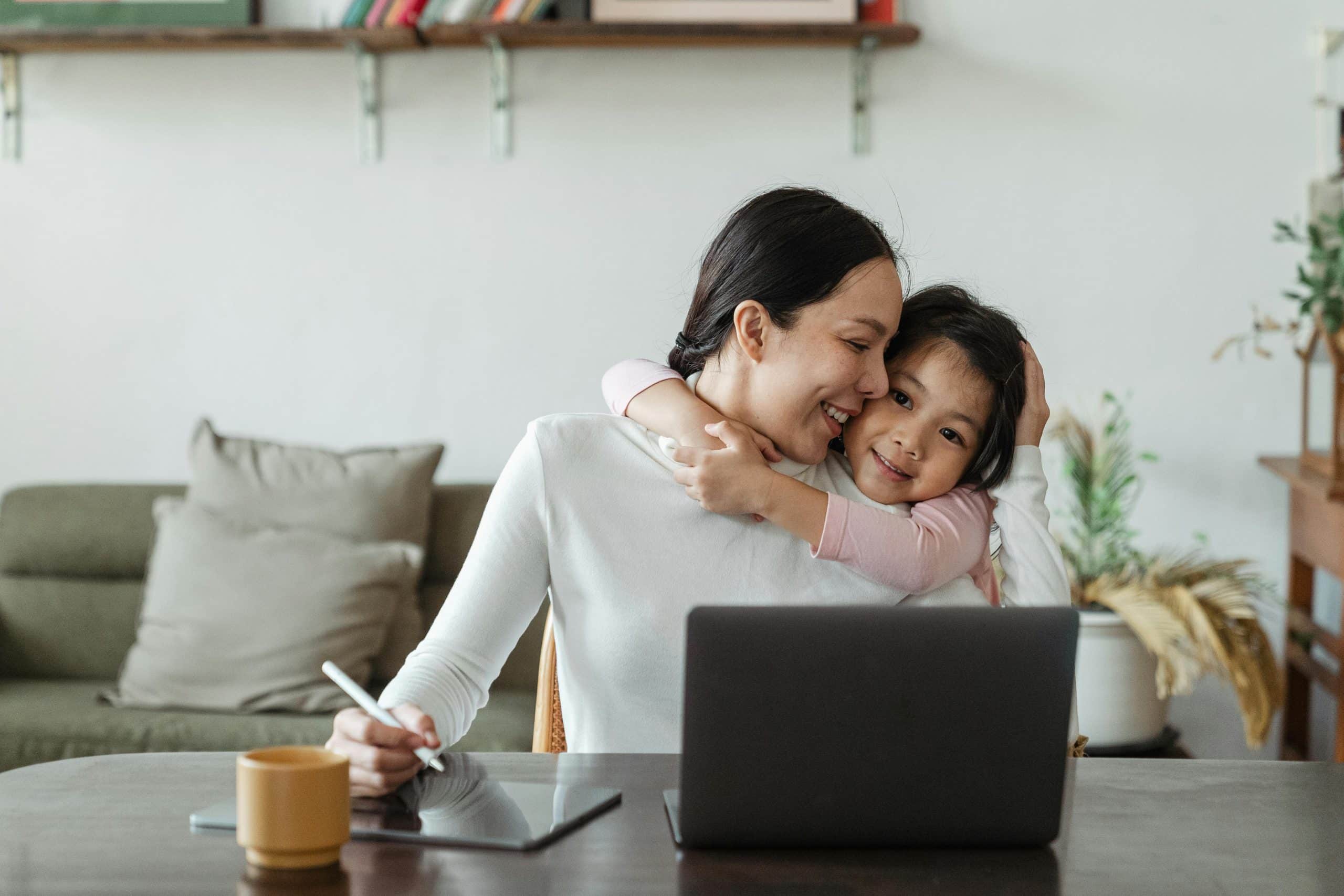 5 Dấu Hiệu Trẻ Thông Minh Sớm: Cha Mẹ Cần Biết!
